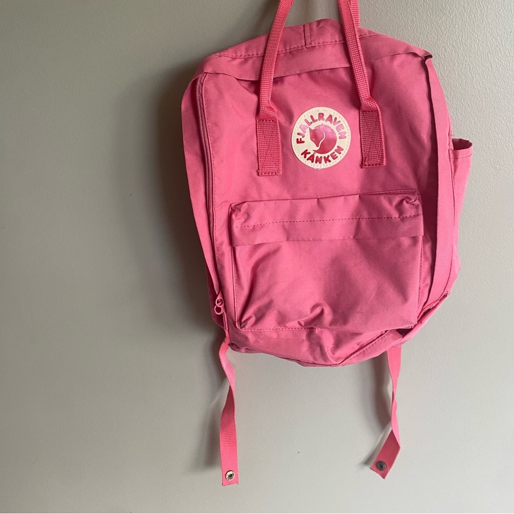 Fjallraven Kanken Pink Backpack - Picture 3 of 7